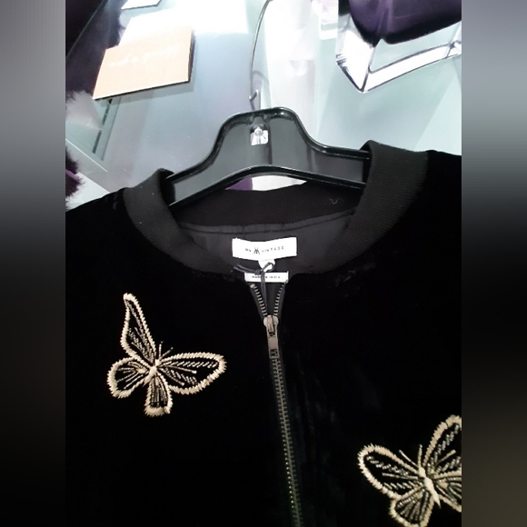 Butterflies 🦋 jacket - Picture 4 of 7